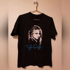 Taylor Swift Small T Shirt Red 2013